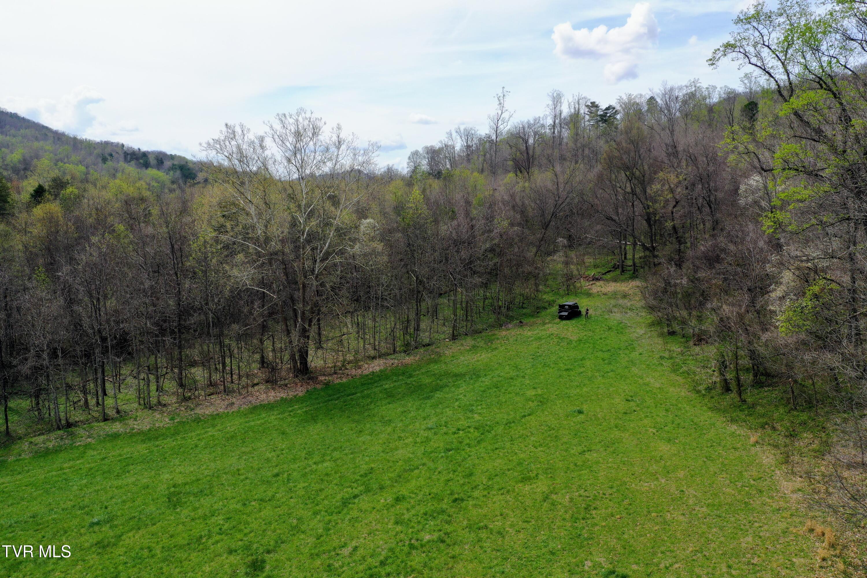 3b Rd Greeneville Tn 37743 Road Greeneville, TN 37743 - Photo 11 of 25 IMG_014