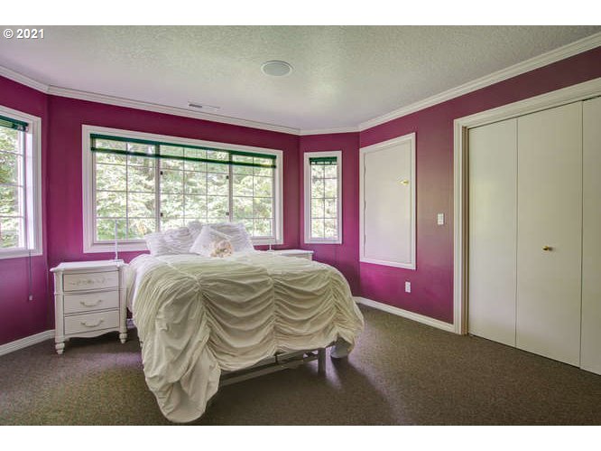 22833 Southwest Mountain Road West Linn, OR 97068 - Photo 23 of 32 Gallery Image 23