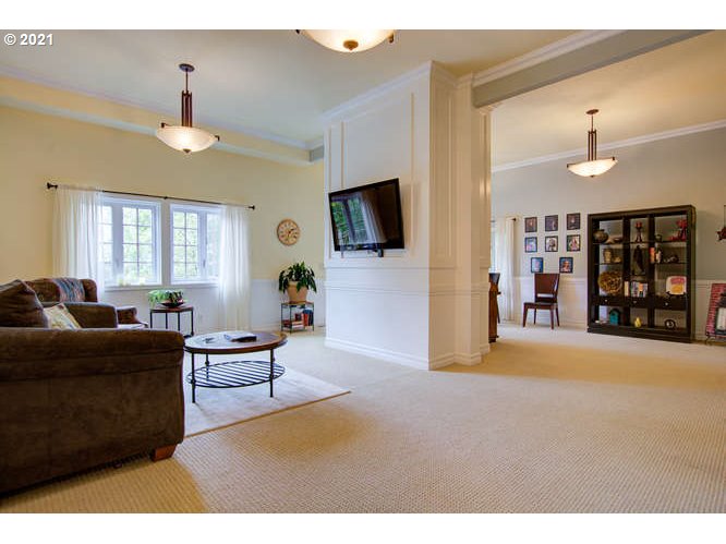 22833 Southwest Mountain Road West Linn, OR 97068 - Photo 24 of 32 Gallery Image 24