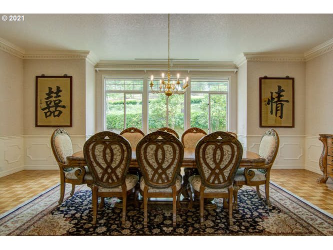 22833 Southwest Mountain Road West Linn, OR 97068 - Photo 6 of 32 Gallery Image 6