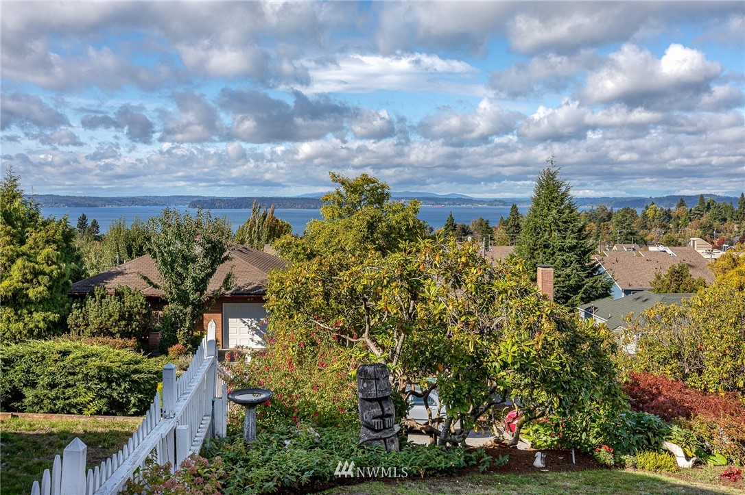 6712 42nd Avenue Southwest Seattle, WA 98136 - Photo 5 of 19