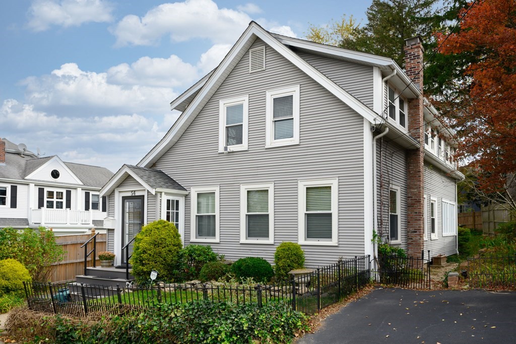 54 Standish Road Quincy, MA 02171 - Photo 1 of 31 Gallery Image 1