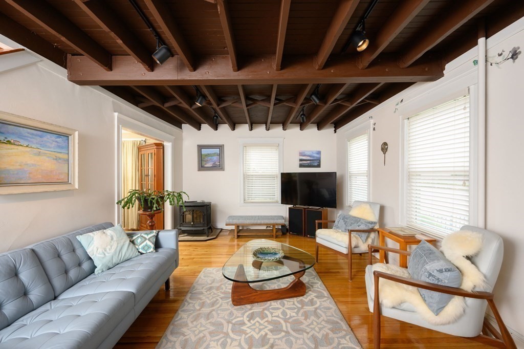 54 Standish Road Quincy, MA 02171 - Photo 3 of 31 Gallery Image 3