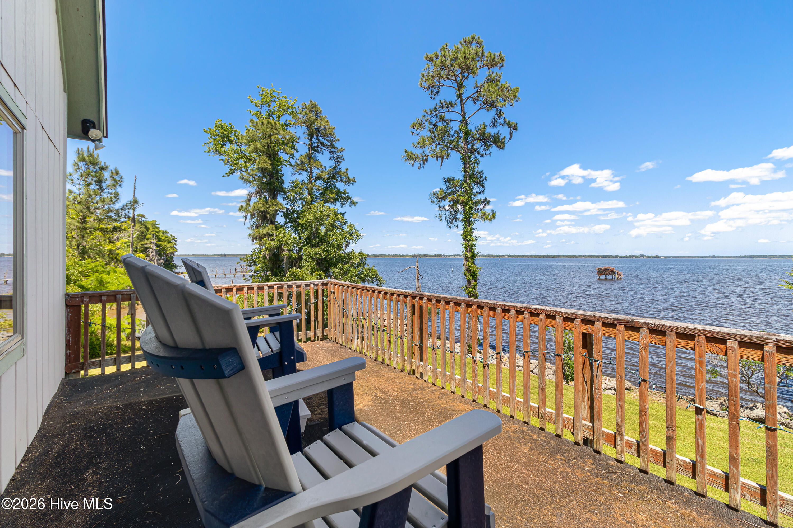 4100 North Rivershore Drive New Bern, NC 28560 - Photo 55 of 87 Guest House Balcony w/ Panoramic Views