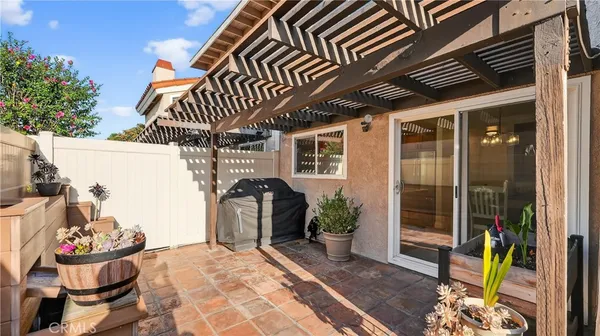 $729,999 | 4304 Lincoln Plaza Way, Cypress, CA 90630