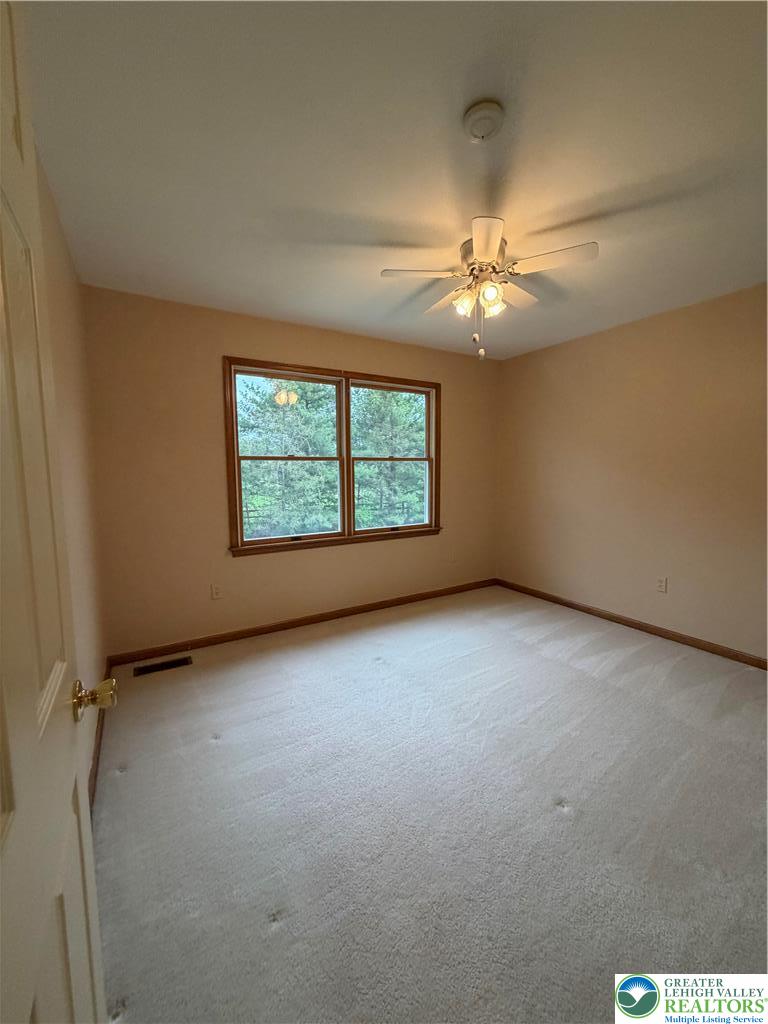 4165 Alder Road Bethlehem, PA 18020 - Photo 11 of 24