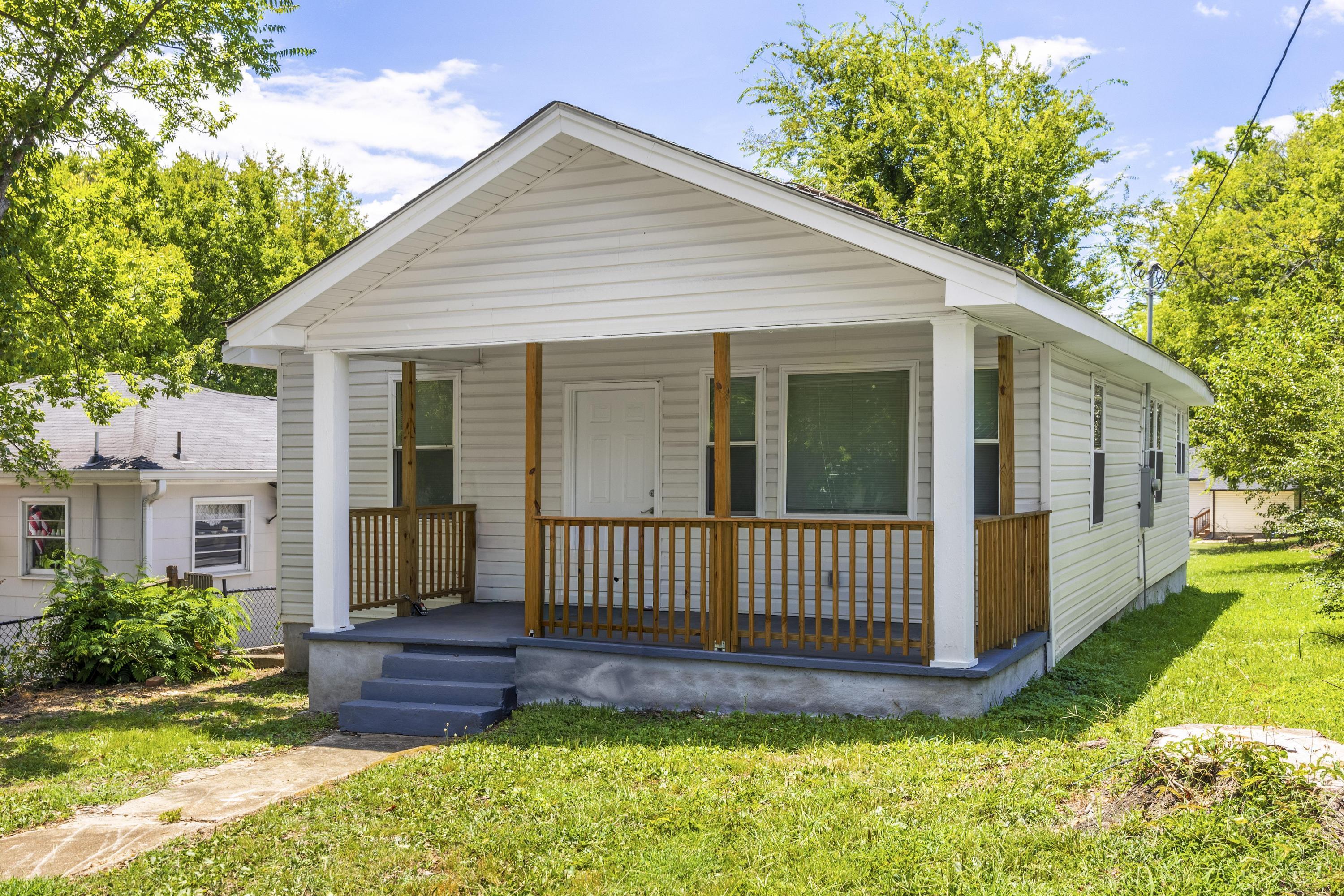 211 Wilson Street Rossville, GA 30741 - Photo 3 of 11 2025_07_July_Wilson_St_0009