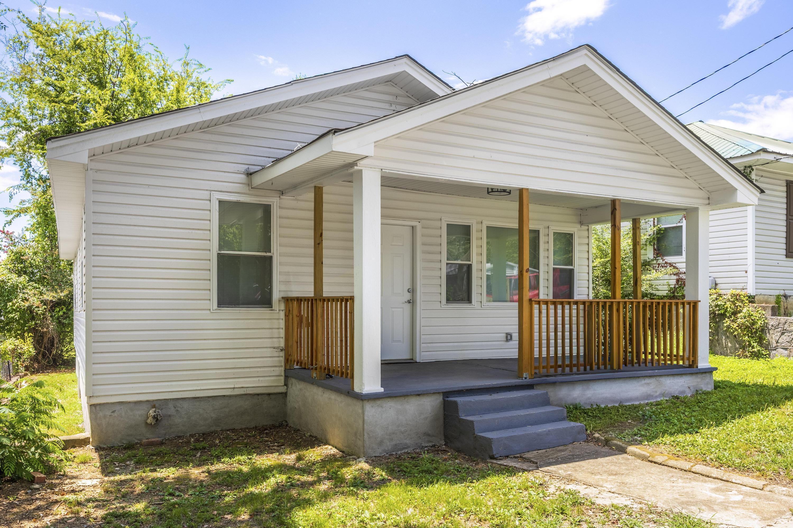 211 Wilson Street Rossville, GA 30741 - Photo 4 of 11 2025_07_July_Wilson_St_0010