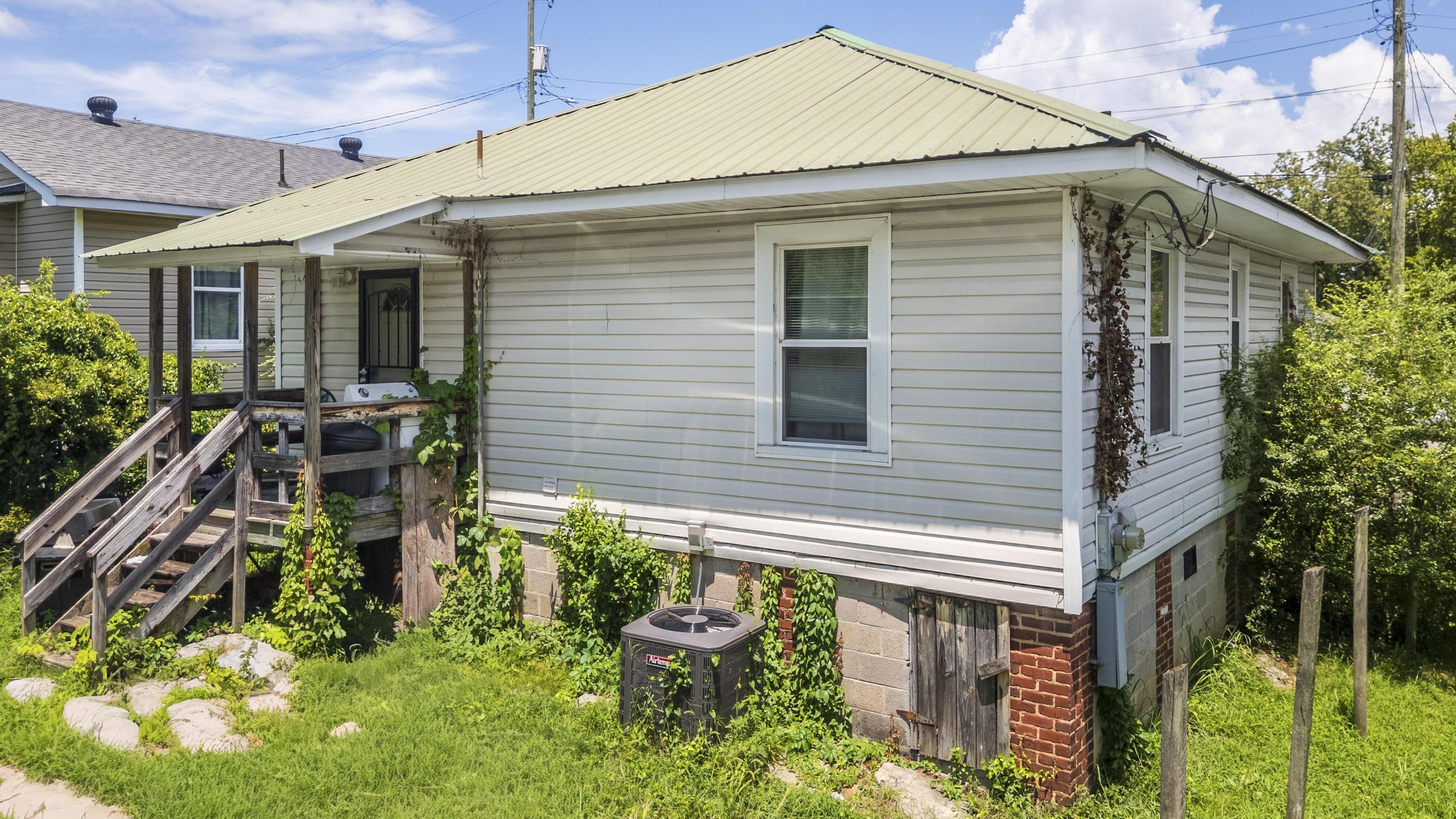 211 Wilson Street Rossville, GA 30741 - Photo 6 of 11 2025_07_July_Wilson_St_0012