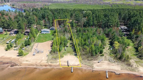 $669,000 | 1715 South Lake Drive, Shell Lake, WI 54871
