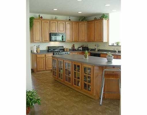 105 Brave Run Road Canonsburg, PA 15317 - Photo 3 of 8 Kitchen.