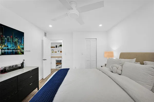 $2,550 | 8609 Southwest 68th Court, Unit 24, Pinecrest, FL 33156