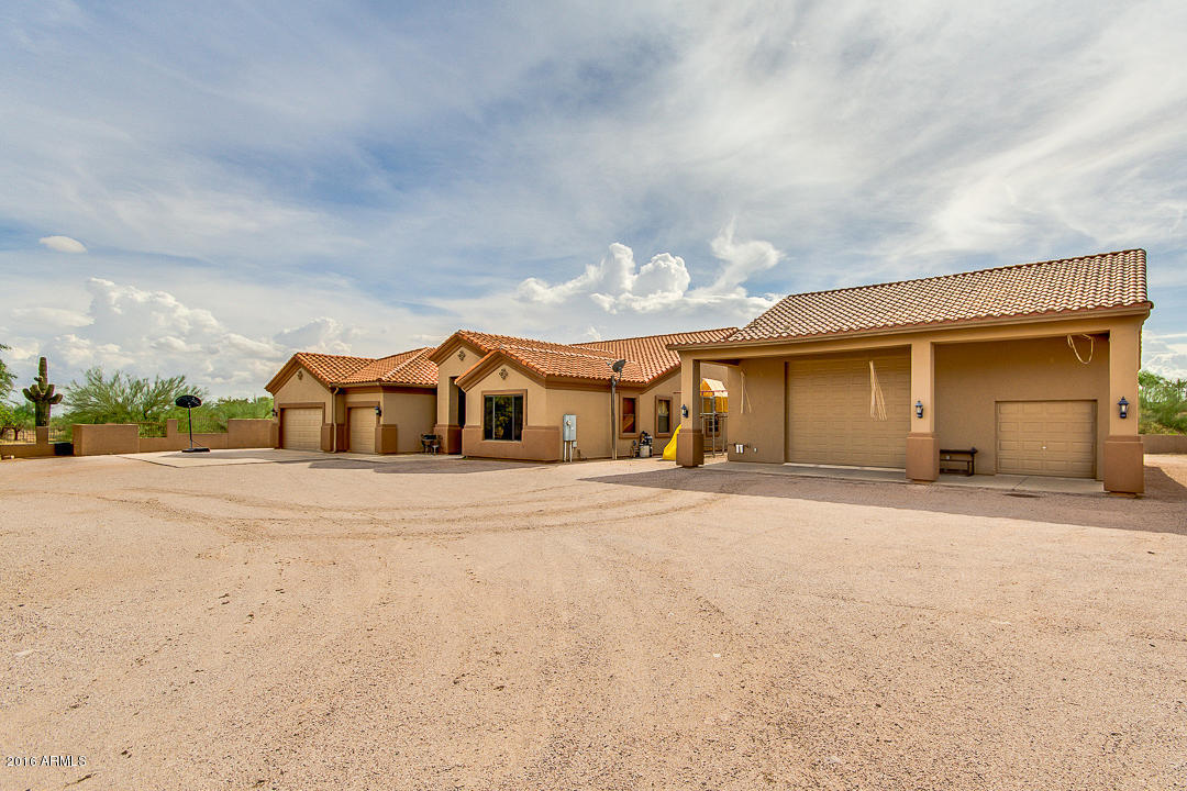 538 South Boyd Road Apache Junction, AZ 85119 - Photo 1 of 53 03-Boyd