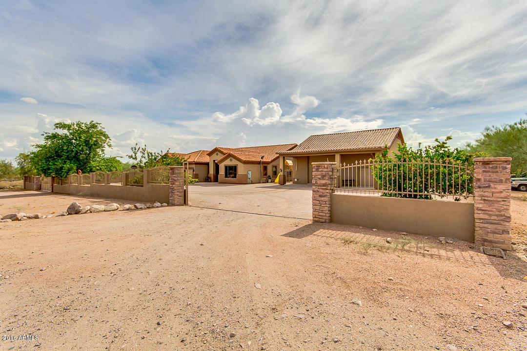 538 South Boyd Road Apache Junction, AZ 85119 - Photo 3 of 53 02-Boyd