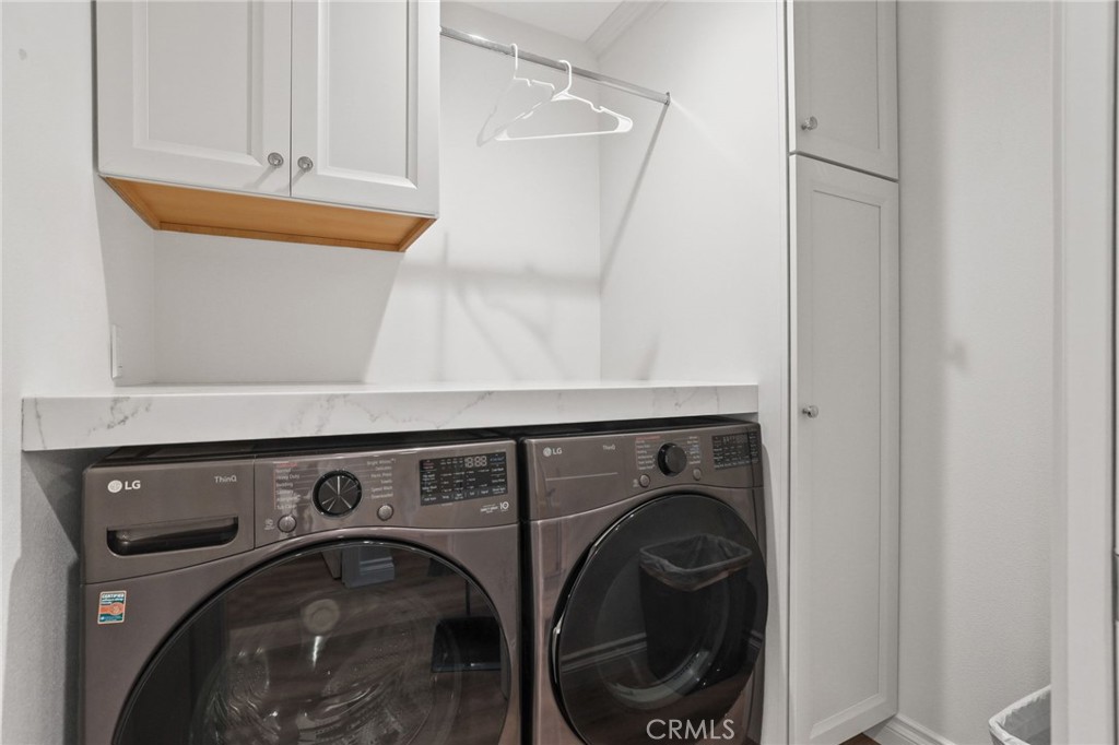 11682 Reagan Street Los Alamitos, CA 90720 - Photo 20 of 31 In unit laundry
