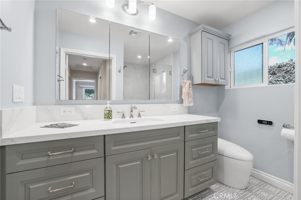 11682 Reagan Street Los Alamitos, CA 90720 - Photo 21 of 31