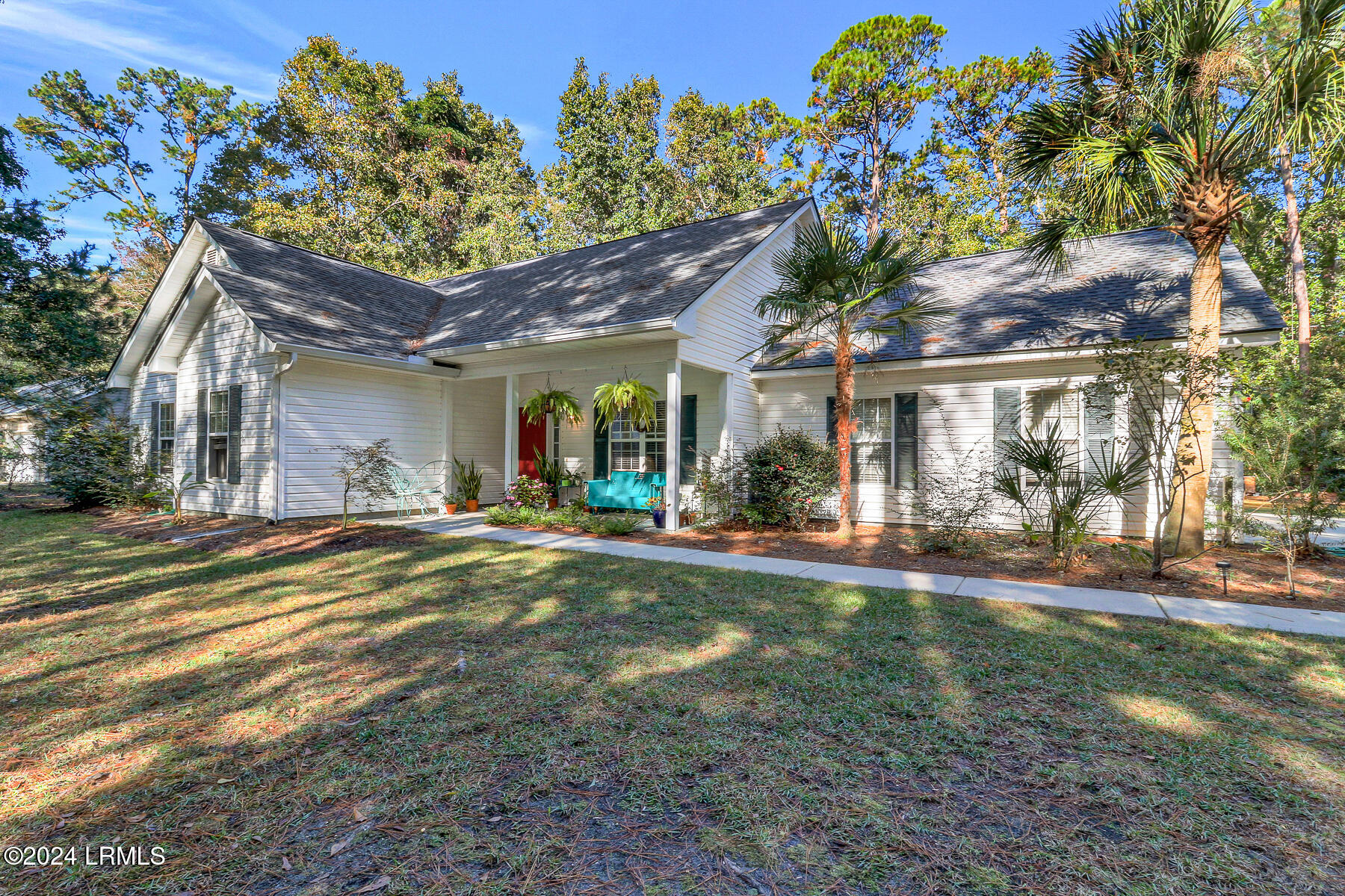 109 Wade Hampton Drive Beaufort, SC 29907 - Photo 2 of 37 109 Wade Hampton_-39