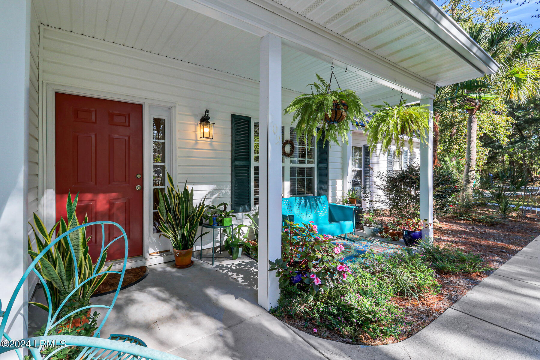 109 Wade Hampton Drive Beaufort, SC 29907 - Photo 3 of 37 109 Wade Hampton_-42