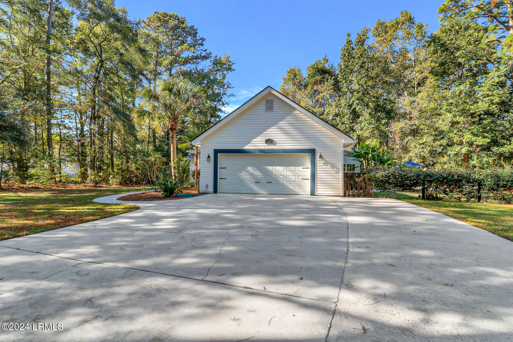 109 Wade Hampton Drive Beaufort, SC 29907 - Photo 37 of 37 109 Wade Hampton_-37