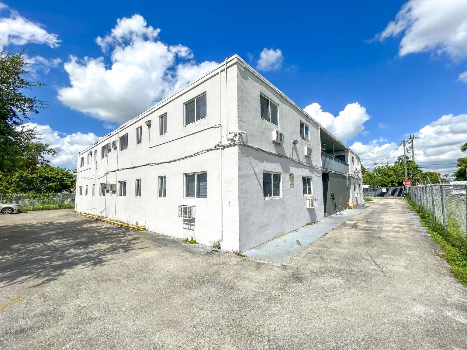734 Northwest 80th Street Miami, FL 33150 - Photo 11 of 22 Photo 11