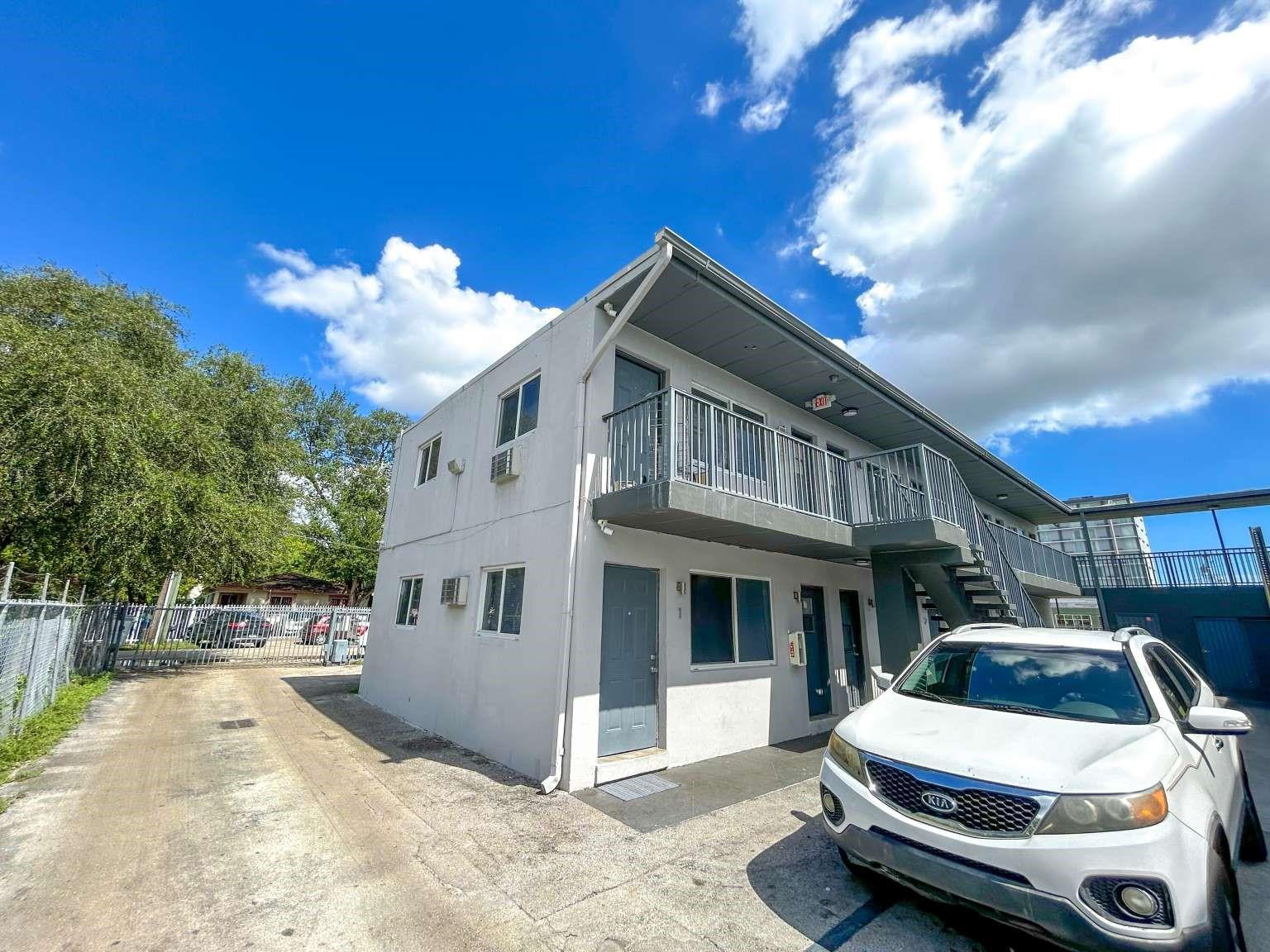 734 Northwest 80th Street Miami, FL 33150 - Photo 6 of 22 Photo 6