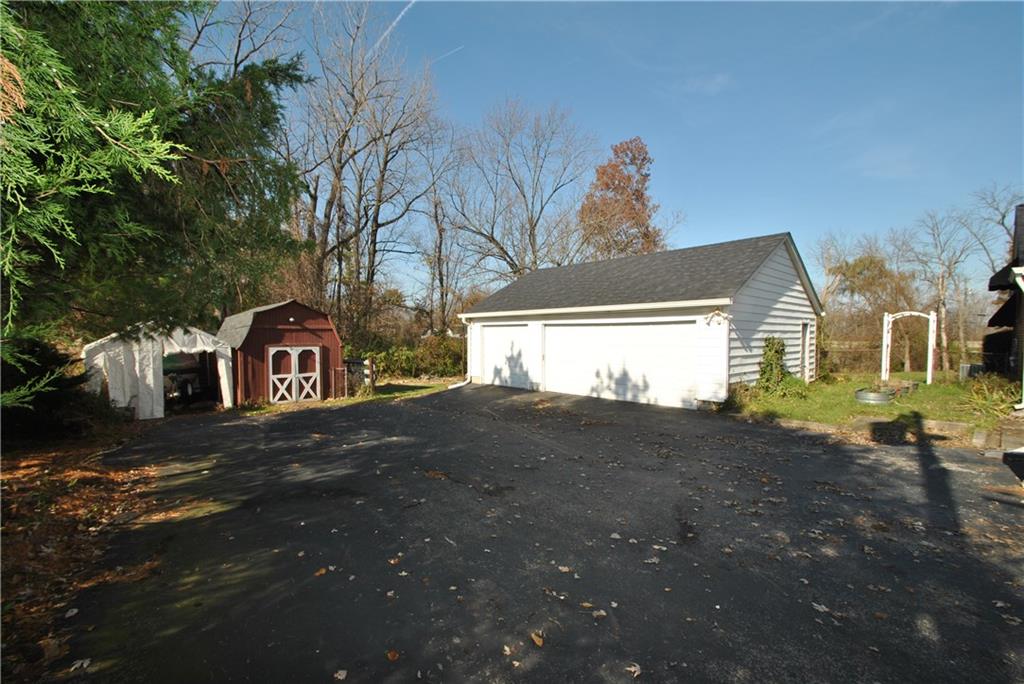 2104 Davis Road Indianapolis, IN 46239 - Photo 2 of 30 Gallery Image 2