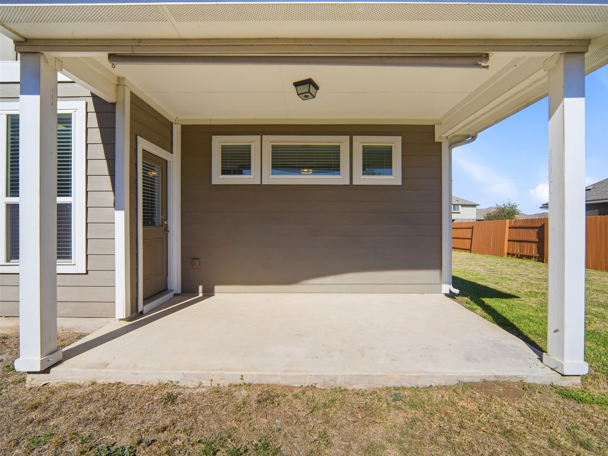 6916 Cardinal Bloom Loop Austin, TX 78744 - Photo 24 of 37 a view of an empty room