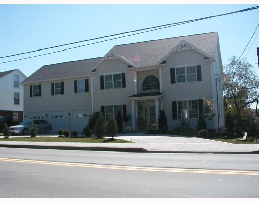 431 Bower Hill Road Mt. Lebanon, PA 15228 - Photo 1 of 8 Exterior Front.