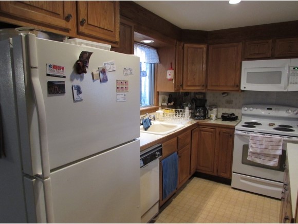 2 Schoolhouse Road Tuftonboro, NH 03816 - Photo 6 of 15 Gallery Image 6