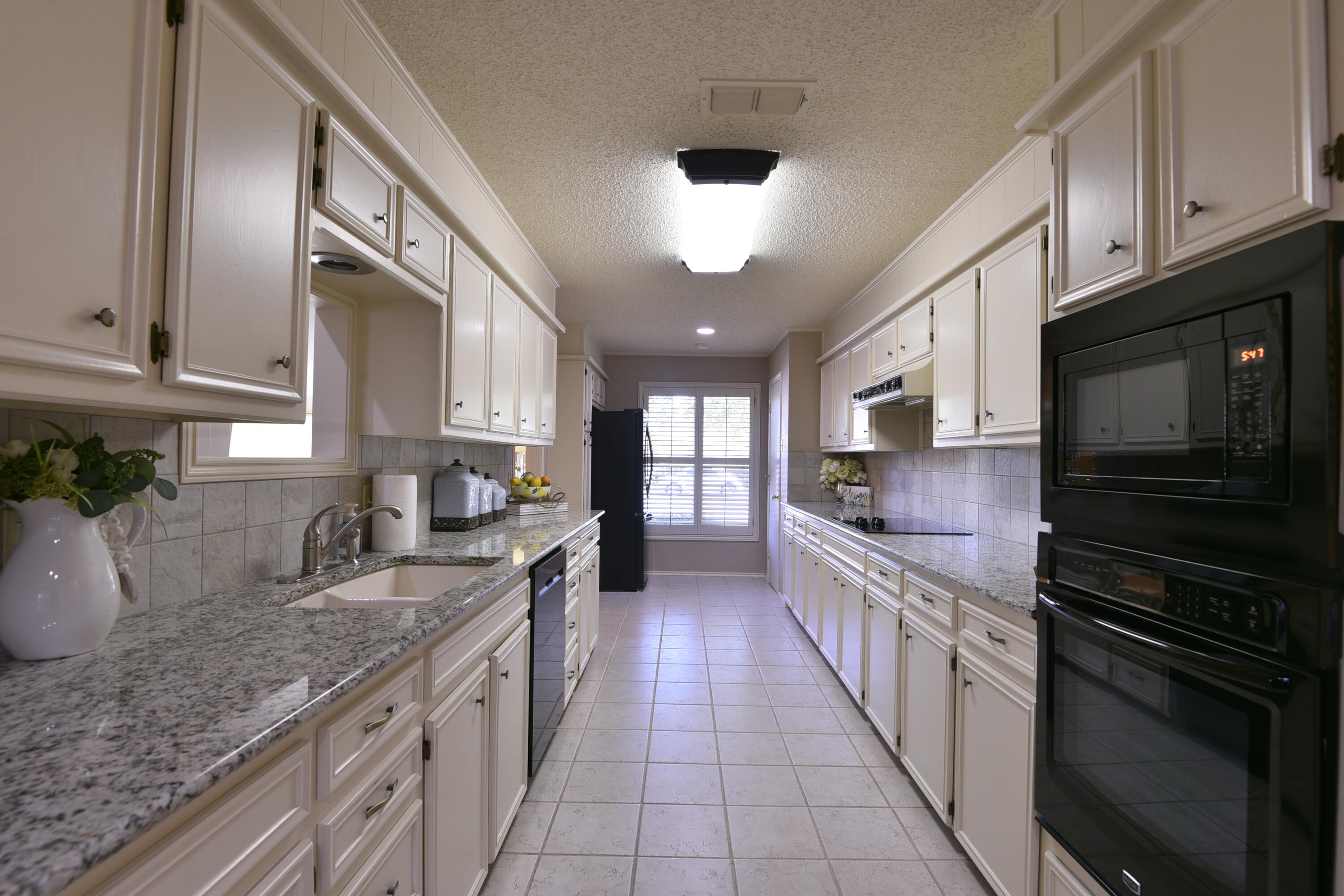 4718 84th Street Lubbock, TX 79424 - Photo 12 of 28 _DSC5443