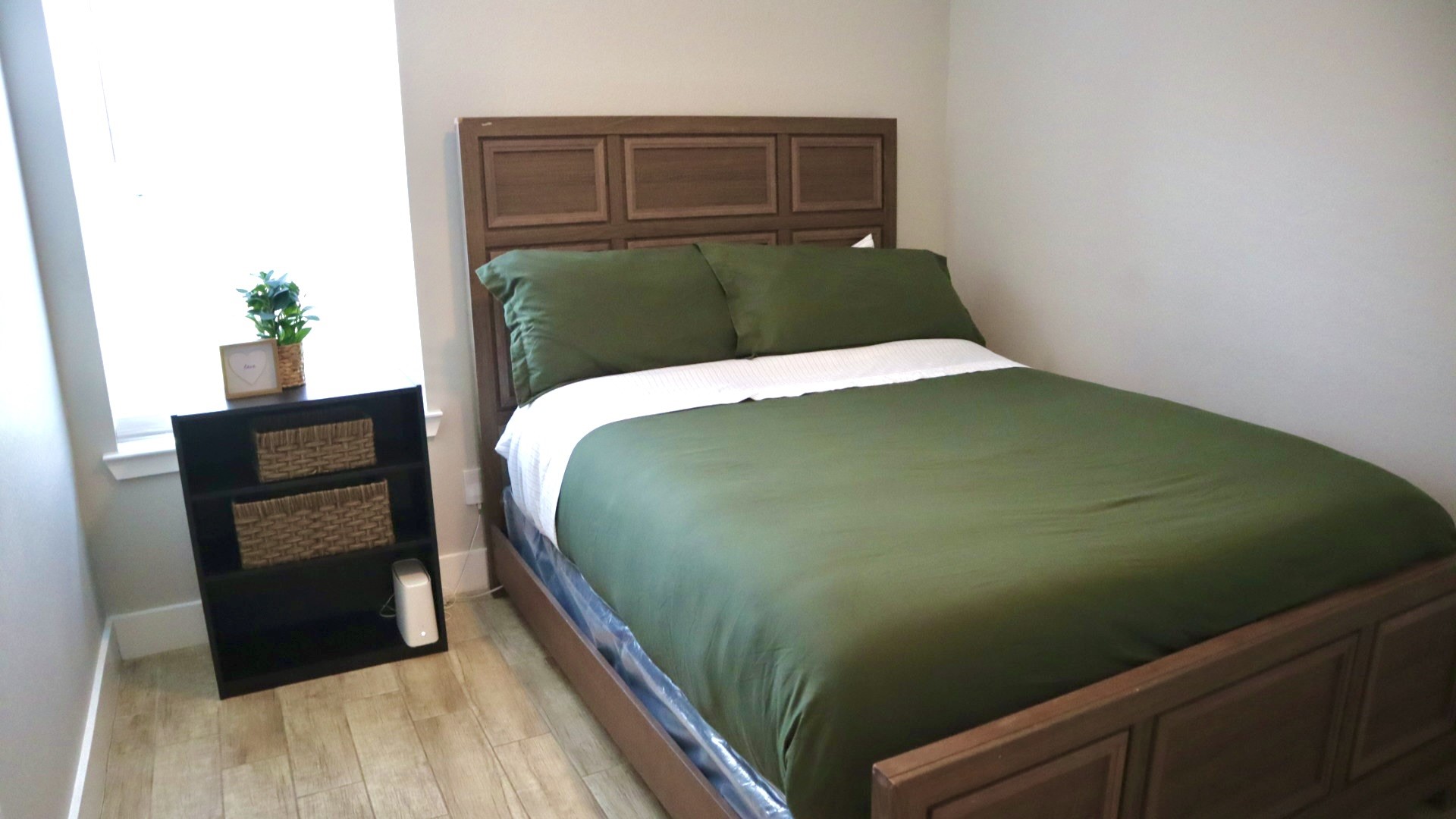 5007 Briscoe Street, Unit A Houston, TX 77033 - Photo 12 of 16 Secondary Bedroom