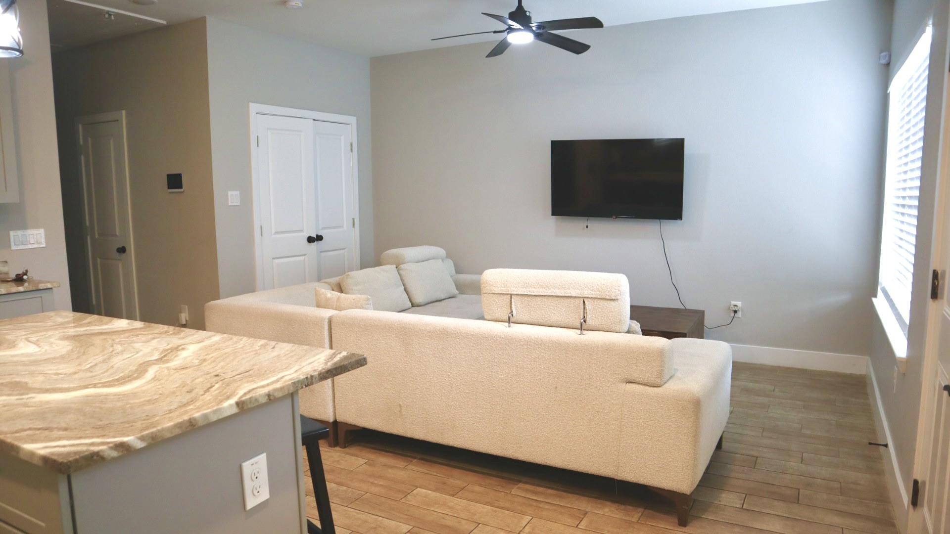 5007 Briscoe Street, Unit A Houston, TX 77033 - Photo 9 of 16 Open Concept Living