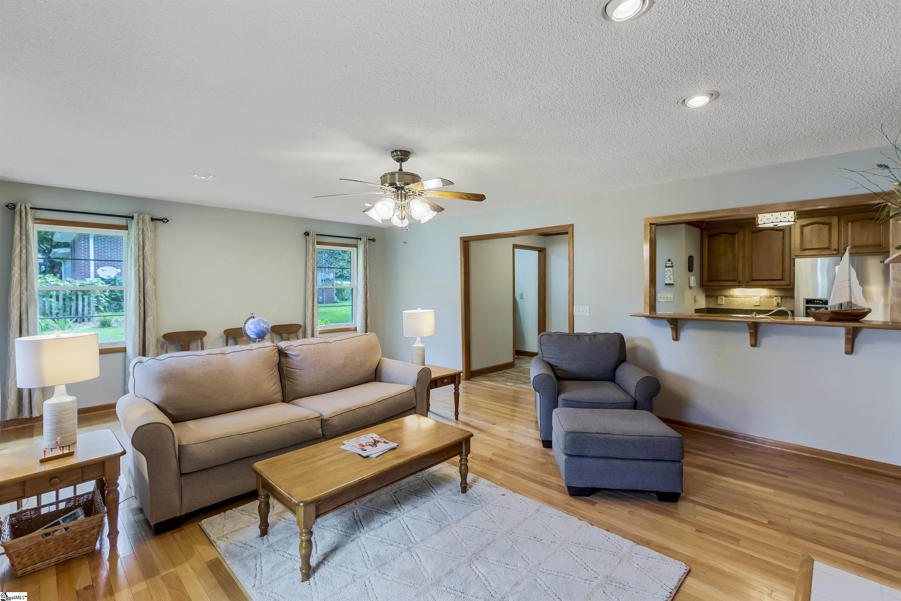 321 Buchanan Circle Pendleton, SC 29670 - Photo 4 of 24