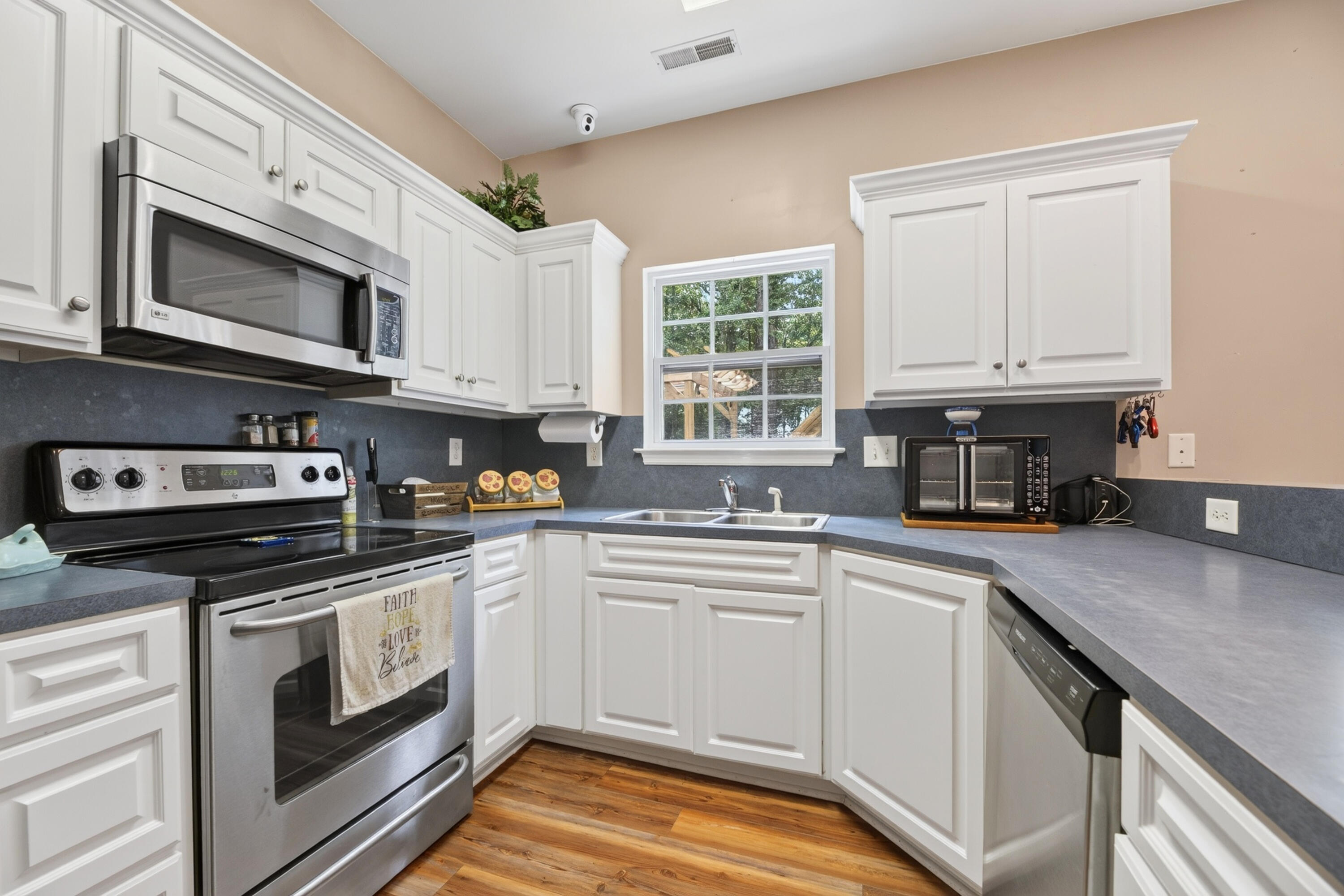 1772 Kenwood Road Manning, SC 29102 - Photo 12 of 38