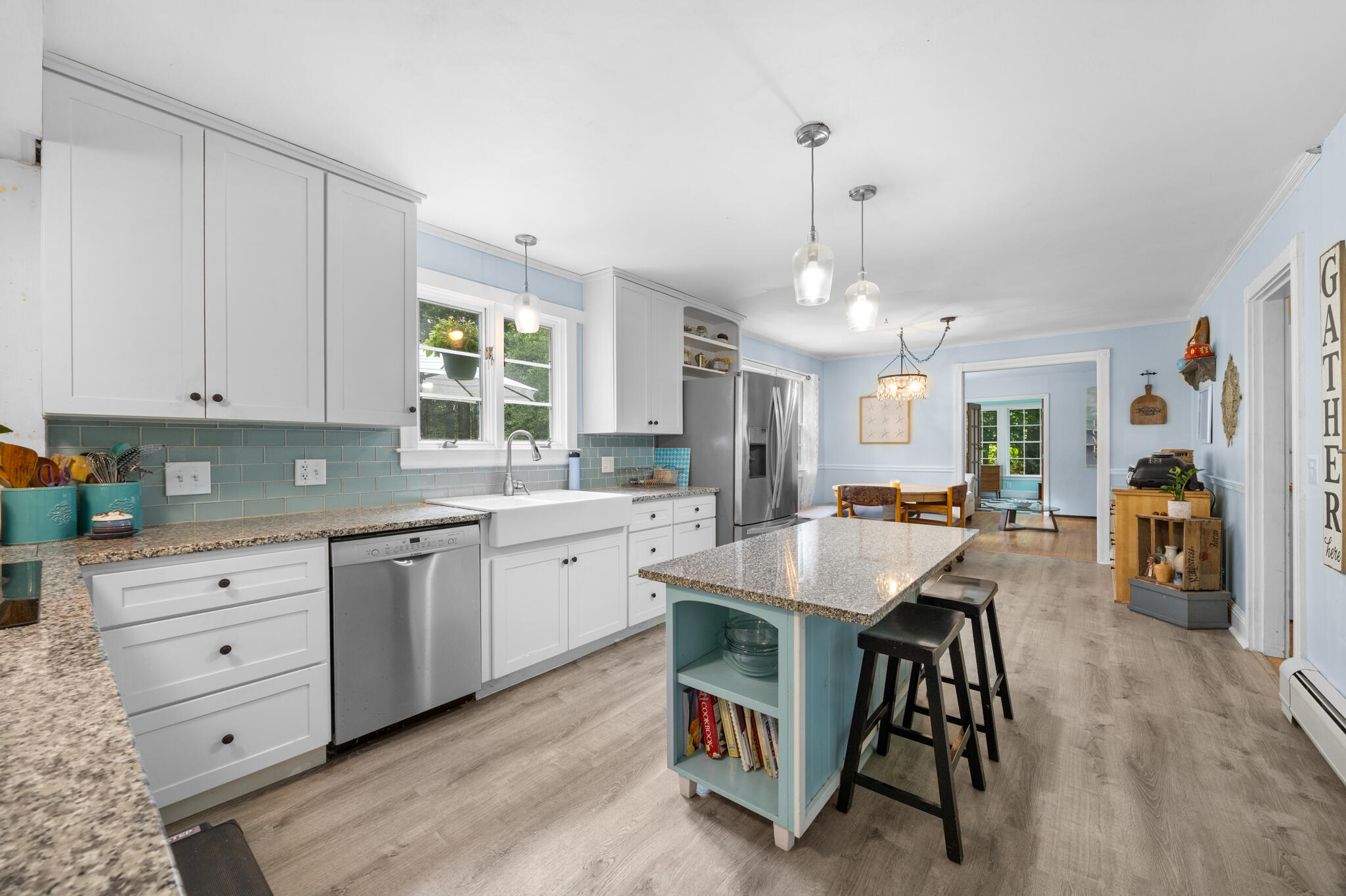 97 Forest Avenue Orono, ME 04473 - Photo 12 of 50 INTERIOR-11