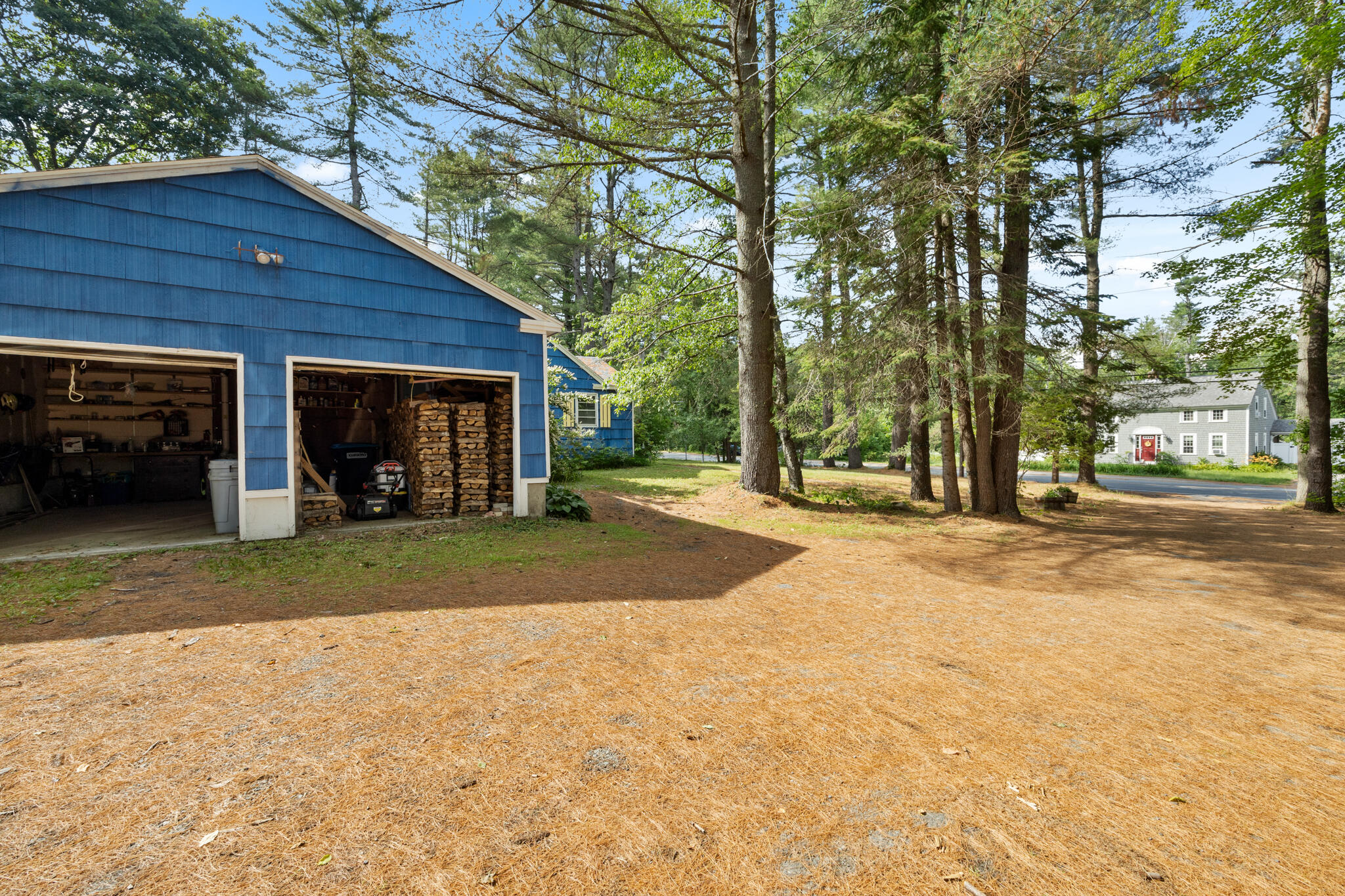 97 Forest Avenue Orono, ME 04473 - Photo 5 of 50 Exterior Garage