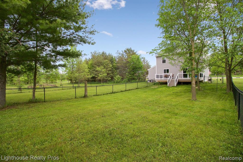 2897 Fisher Road Howell, MI 48855 - Photo 34 of 37