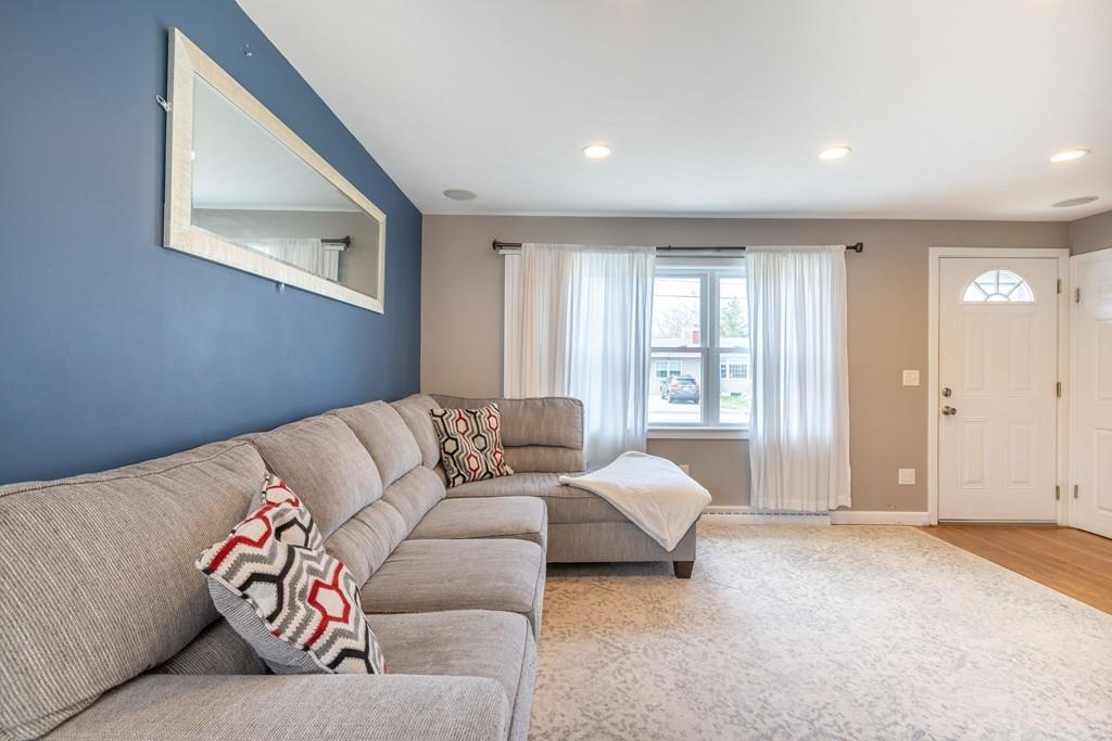 15 Davis Road Rockland, MA 02370 - Photo 4 of 16