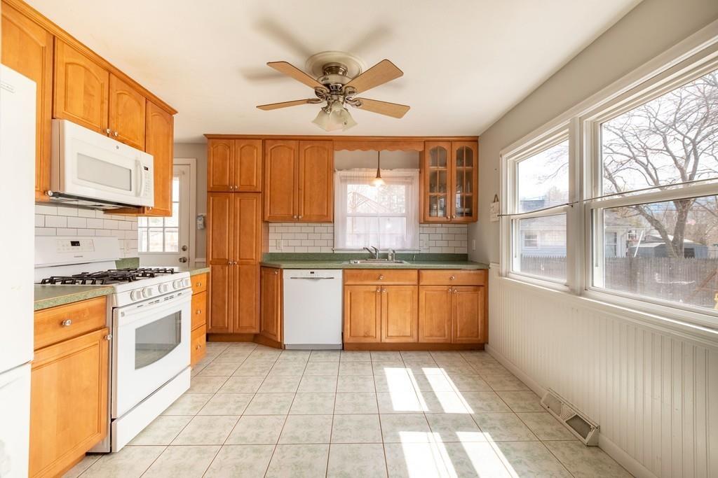 15 Davis Road Rockland, MA 02370 - Photo 6 of 16
