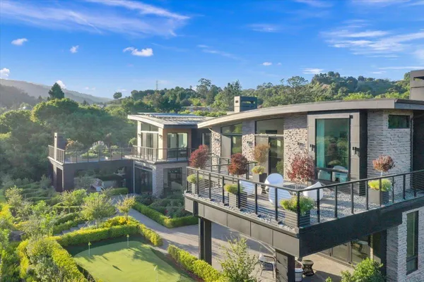 $18,950,000 | 20078 Goetting Court, Saratoga, CA 95070