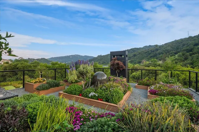 $18,950,000 | 20078 Goetting Court, Saratoga, CA 95070