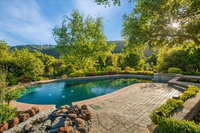 $18,950,000 | 20078 Goetting Court, Saratoga, CA 95070