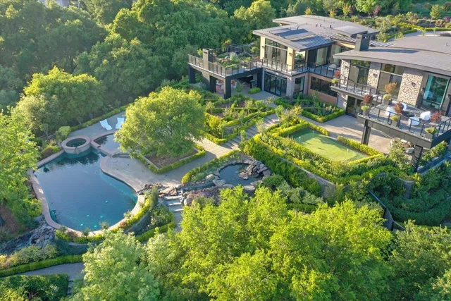 $18,950,000 | 20078 Goetting Court, Saratoga, CA 95070