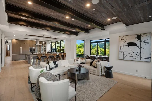 $18,950,000 | 20078 Goetting Court, Saratoga, CA 95070