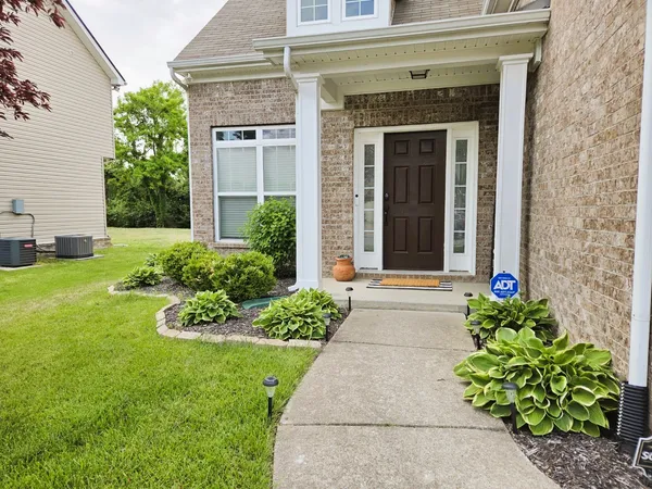 $3,150 | 4213 Longfellow Drive, Nashville, TN 37214