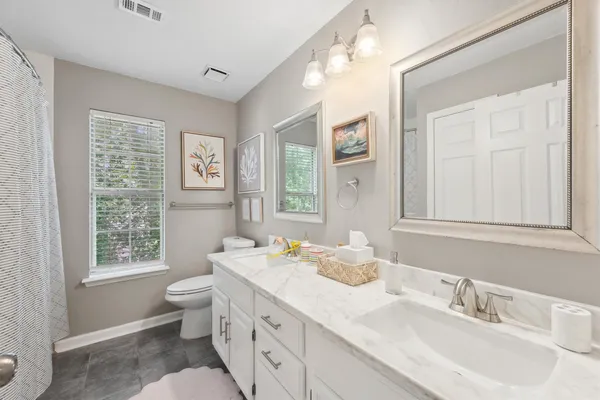 $680,000 | 74 West Summer Storm Circle, The Woodlands, TX 77381