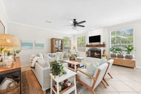 $680,000 | 74 West Summer Storm Circle, The Woodlands, TX 77381