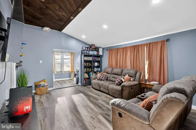 $475,000 | 550 Penn Avenue, Glenside, PA 19038