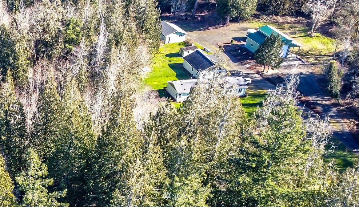3009 Whiteman Road Southwest Lakebay, WA 98349 - Photo 32 of 35 a bird view of house