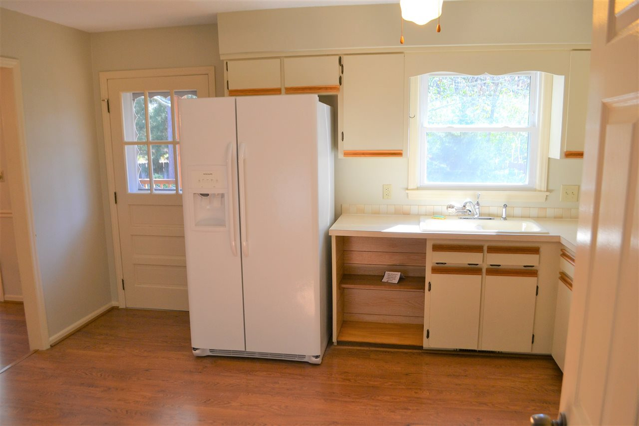 1312 Ravenhurst Drive Raleigh, NC 27615 - Photo 5 of 25 Photo 5
